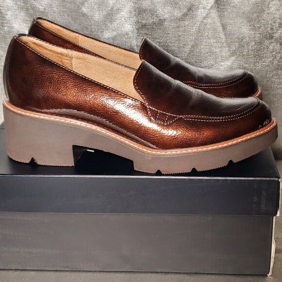 Naturalizer CINNAMON Cabaret Lug Sole Loafer - Picture 1 of 14